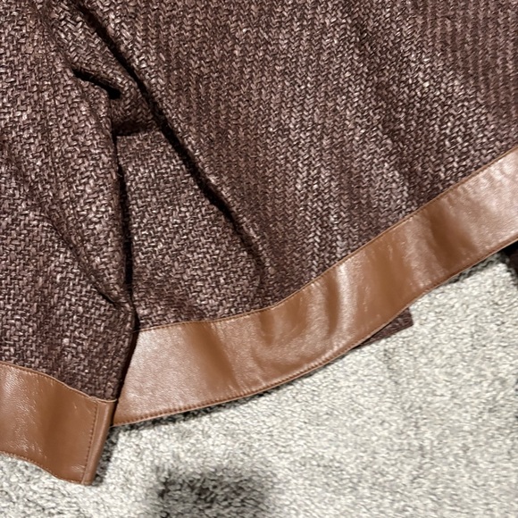 AKRIS NEW GATE Wool Blend Structured Tweed Jacket Lamb Leather Trim 14 $3,990.00 - Picture 16 of 16